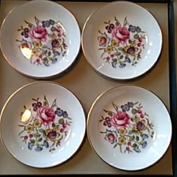 Royal Worcester Bone China VINTAGE - Picture 3 of 3